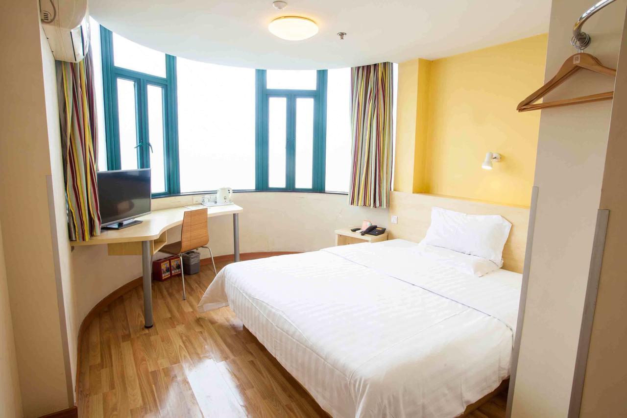 365 Hotel Haimen Room photo